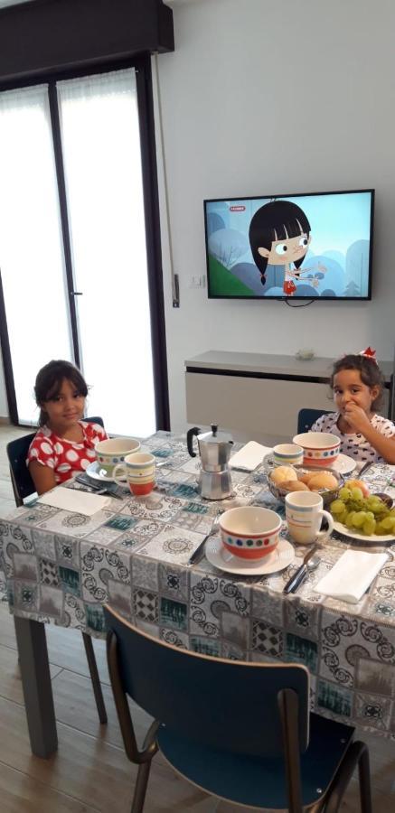 Caba Holiday Bardolino Colombo Εξωτερικό φωτογραφία