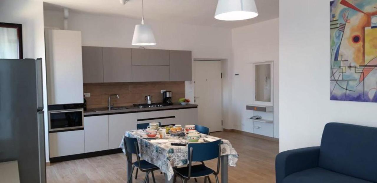 Caba Holiday Bardolino Colombo Εξωτερικό φωτογραφία